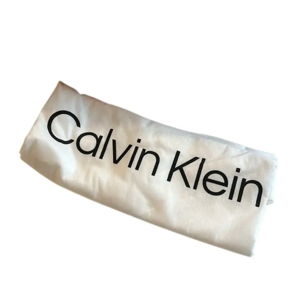 CALVIN KLEIN Wome's Audrey Hobo In Rose Smoke